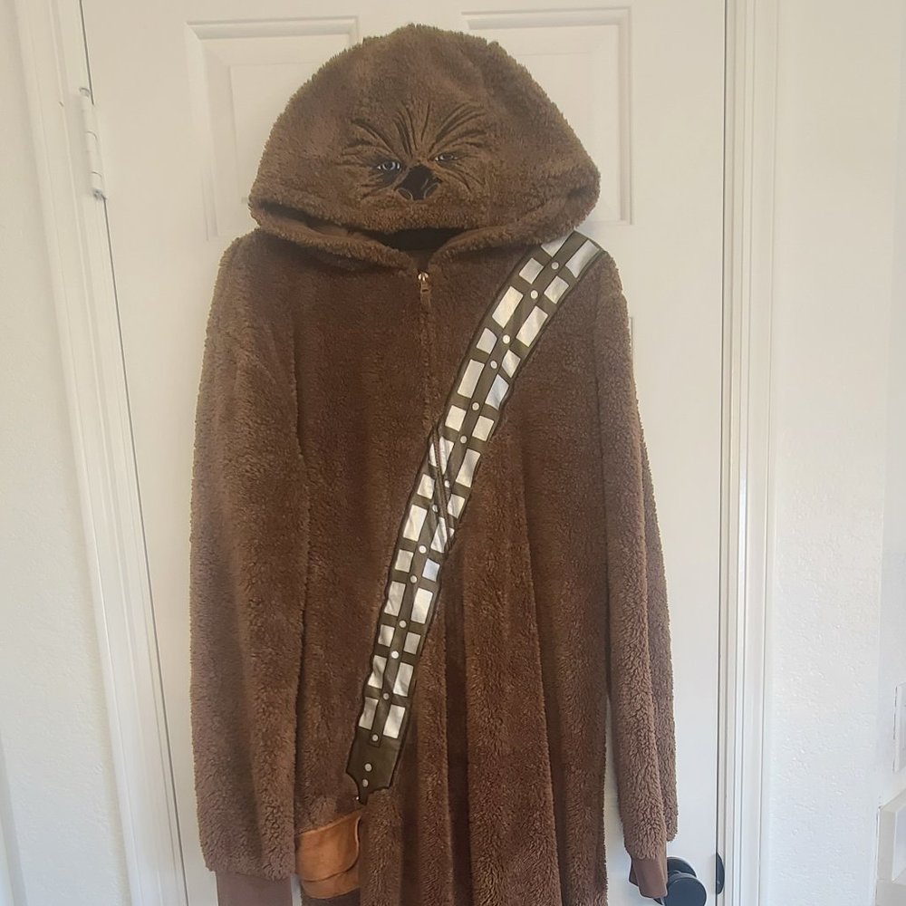 Disney - Star Wars - Chewbacca PJ's - Size M - Picture 1 of 4